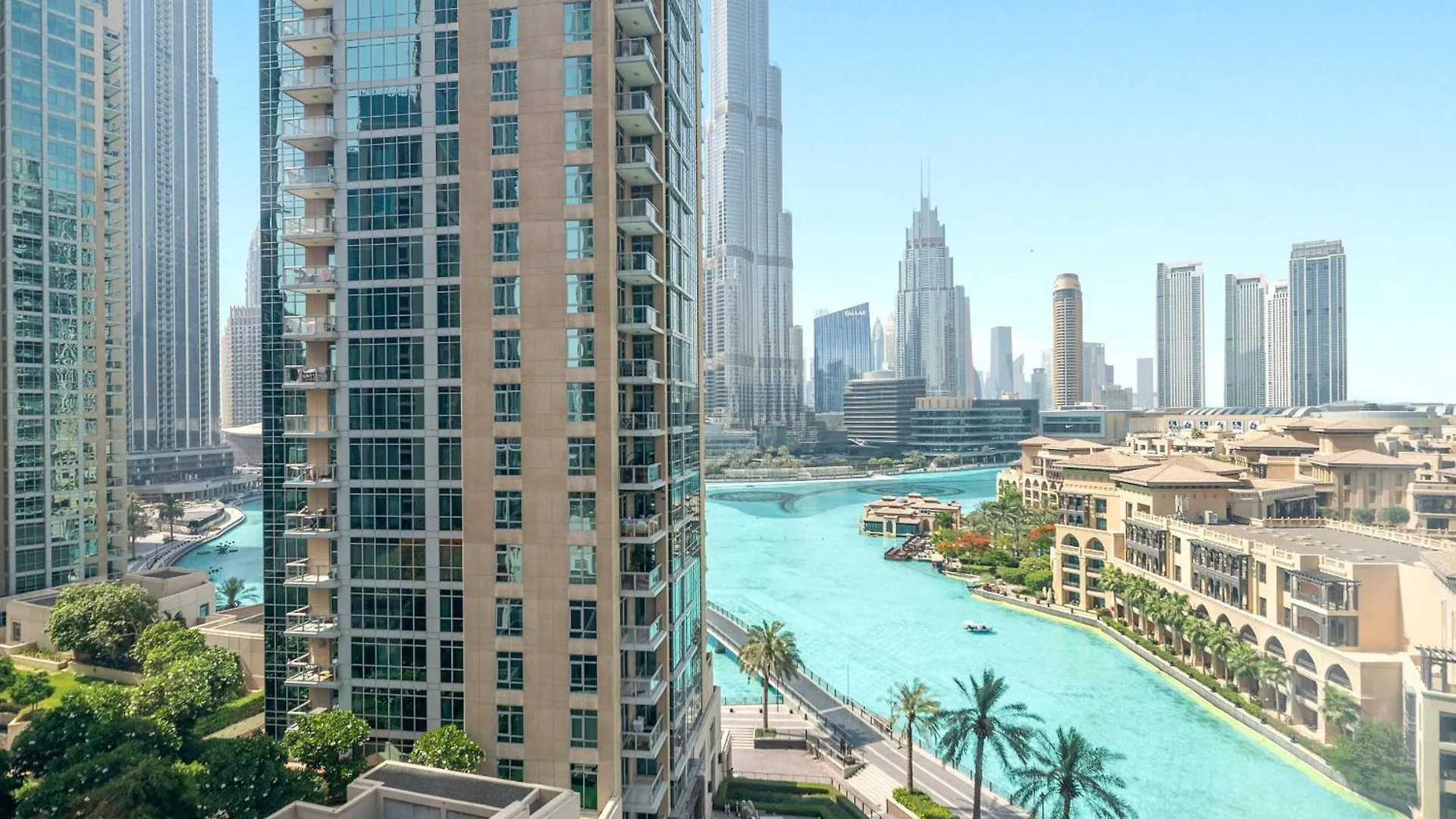 Sophisticated 2Bdr-Burj Khalifa & Fountain View Apartment Dubai